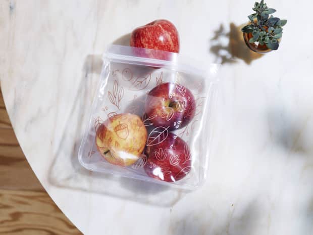 apples in reusable grove bags
