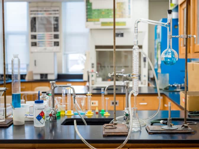 Image of a chemistry lab