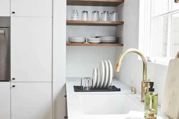 Image of a sink in a kitchen
